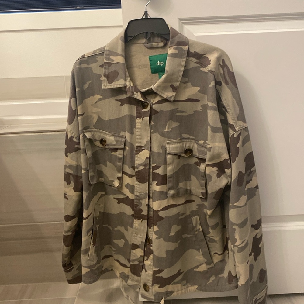 Selling Cute Camo Spring Jacket
